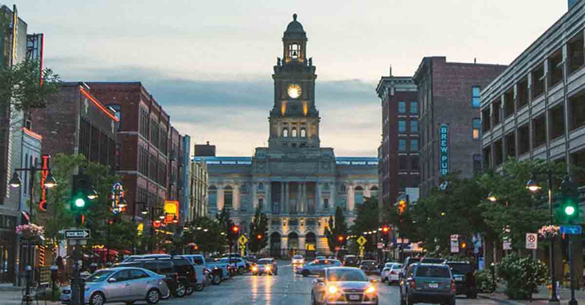 Des Moines